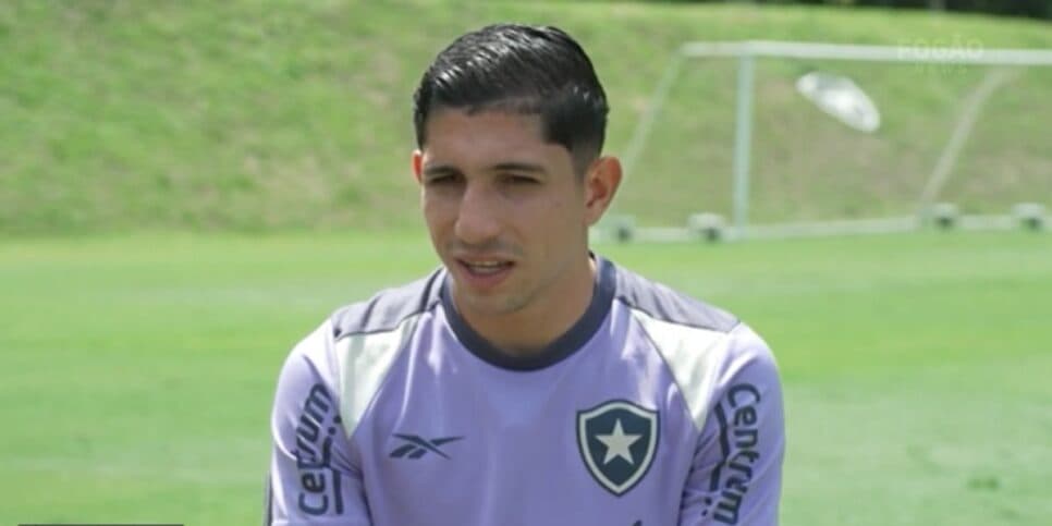 Fluminense toma decisão final sobre contratação de Savarino do Botafogo hoje 13/1