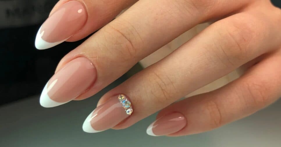 Esses são os segredos das manicures para fazer o esmalte durar 15 dias e ter unhas perfeitas