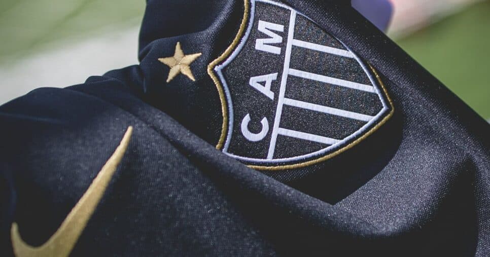 Eduardo Dominguez ciente: Atlético-MG garante reforço milionário em 2026