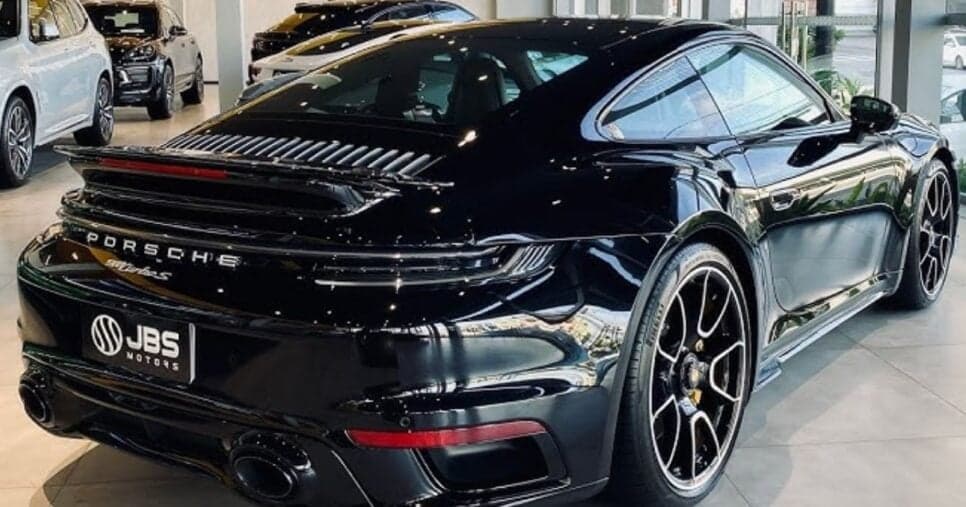 Porsche 911 Turbo S (Foto Reprodução/YouTube)