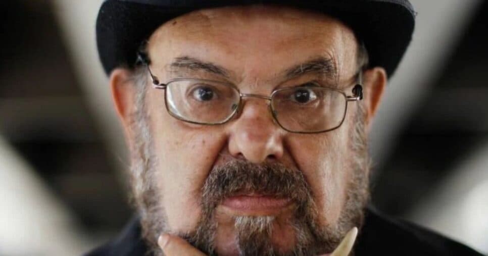 Zé do Caixão ressurge em carta psicografada e expõe castigo no umbral: “Não acreditava no inferno”