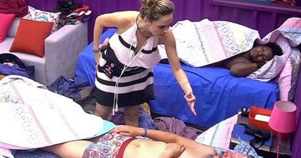 Inimigo de Ana Paula do BBB26, condenado por estupro de criança, cumpre pena de 12 anos e está irreconhecível