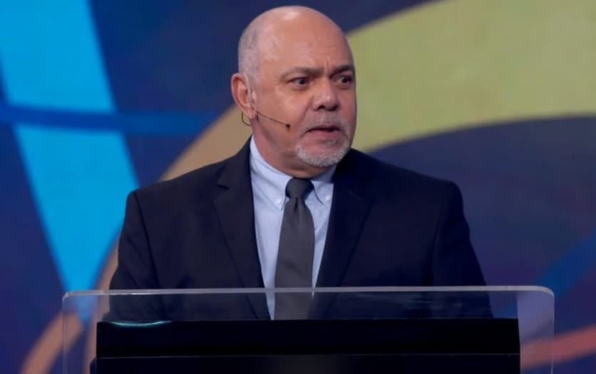 O auditor fiscal da Receita Antônio Braga no Quem Quer Ser um Milionário? (Foto: Reprodução / Globo)