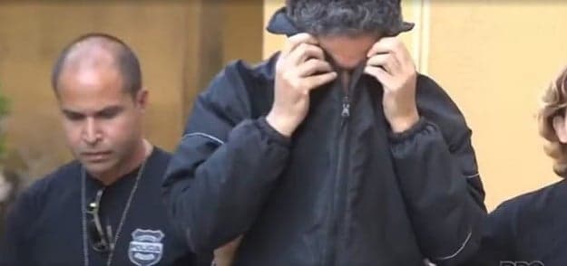 O ex-BBB Laércio ao ser preso em Curitiba, em 2017 (Foto: Reprodução / RPC/TV / Globo)
O ex-BBB Laércio ao ser preso em Curitiba, em 2017 (Foto: Reprodução / RPC/TV / Globo)