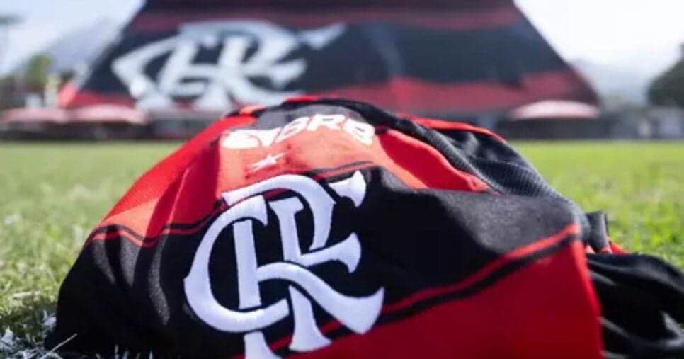 Substituto de Pedro e mais: Flamengo não para em Vitão e prepara caminhão de reforços em 2026
