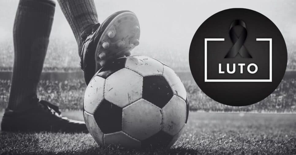 Luto: Jogador de futebol morre a caminho de partida após sofrer mal súbito