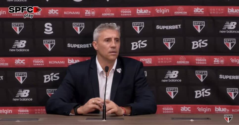 Substituto para Calleri: São Paulo contrata novo centroavante para salvar Crespo