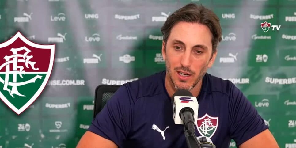 Zubeldía abre o jogo sobre contratação de novo centroavante no Fluminense para substituir Cano