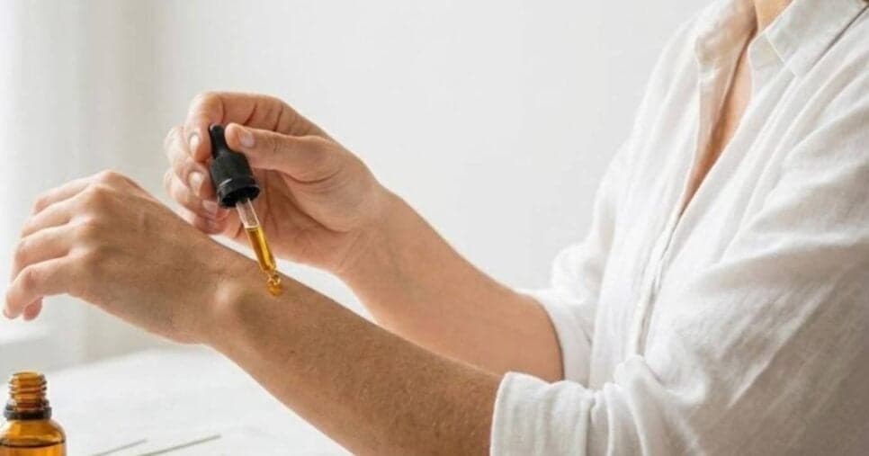 Fim da flacidez e linhas: 1 óleo na rotina noturna pode suavizar rugas e rejuvenescer a aparência