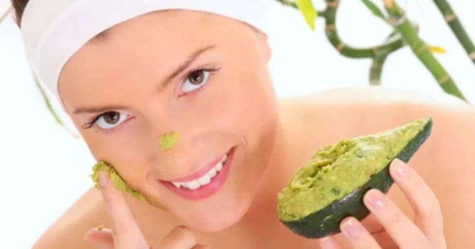 Rejuvenesce a pele: Guia completo de como combater as rugas com abacate em 15 minutos