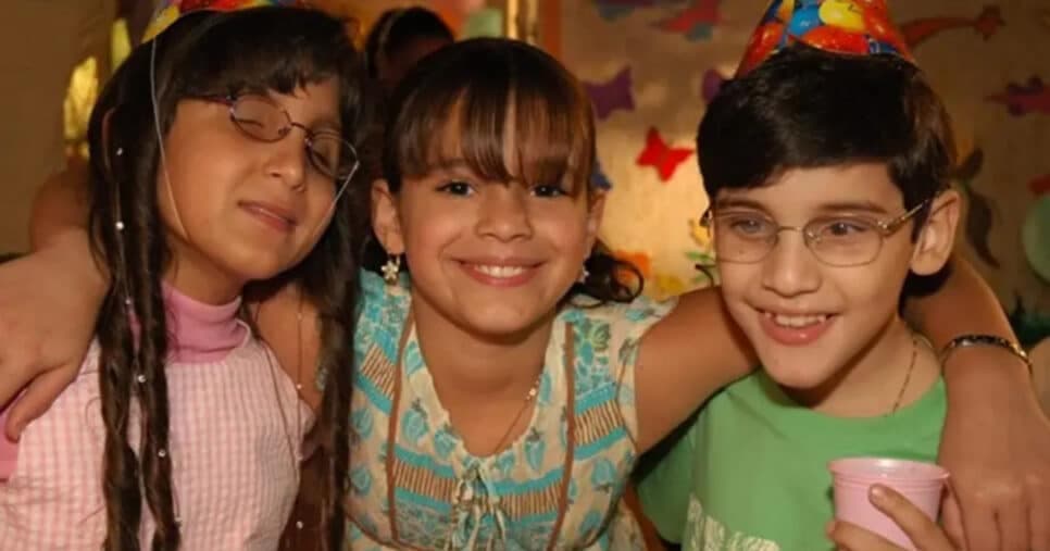 Homão barbudo e outra profissão: Veja por onde anda o mirim cego, amigo de Marquezine em América