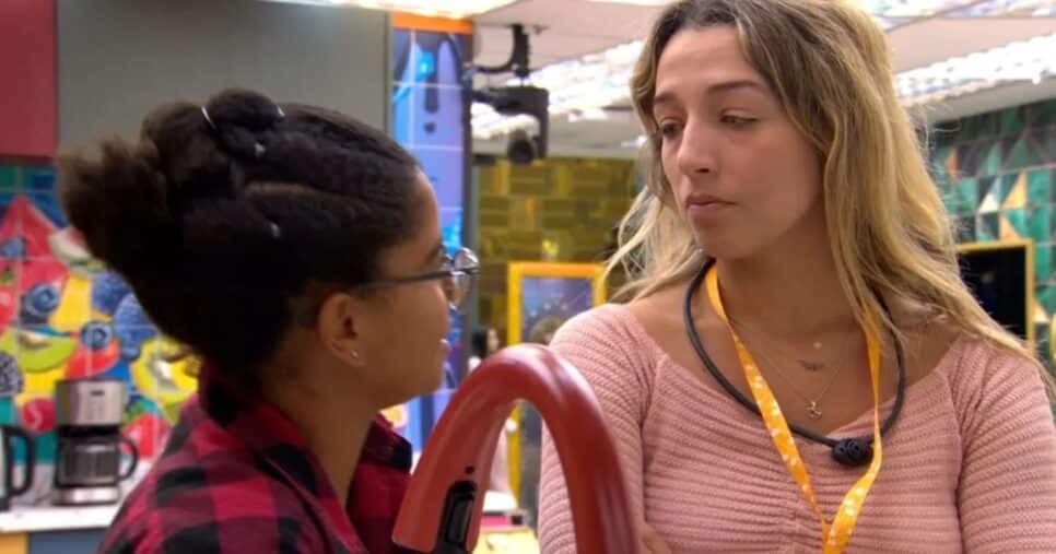 Milena flagra atitude porca de Samira mexendo no lixo e fica aos berros no BBB26: “Lava”
