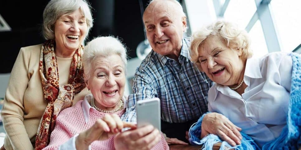 Lei garante 4 benefícios aos idosos 60+, além da aposentadoria, em 2026