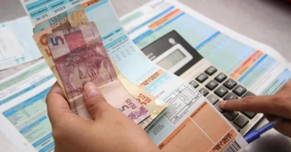 Quer economizar na conta de luz? Veja 8 dicas infalíveis para fazer em casa