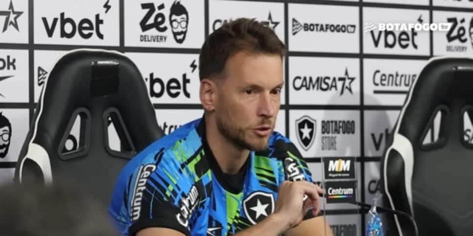 Neto considerado negociável no Botafogo (Reprodução: Youtube)