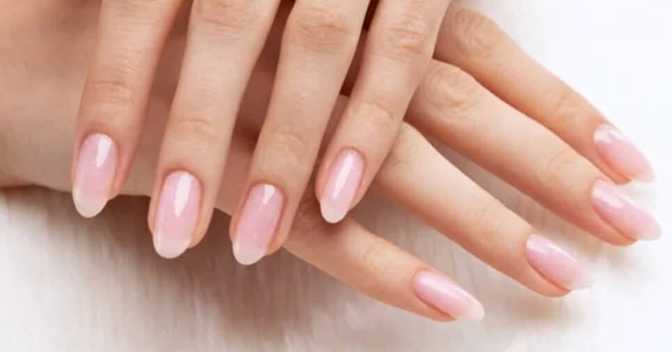 Unhas naturais: O estilo que é a maior tendência de beleza para 2026