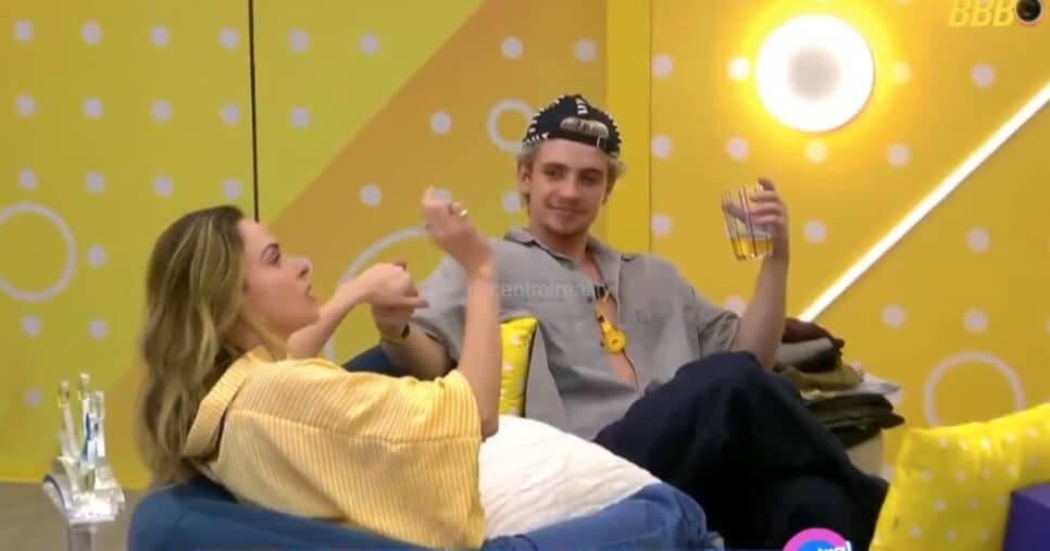 Ana Paula Renault e Juliano Floss no BBB26 (Foto: Reprodução / Globo)