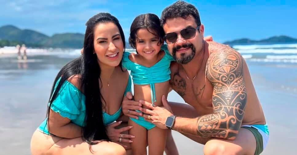 Fabiola Gadelha e família (Foto: Reprodução)