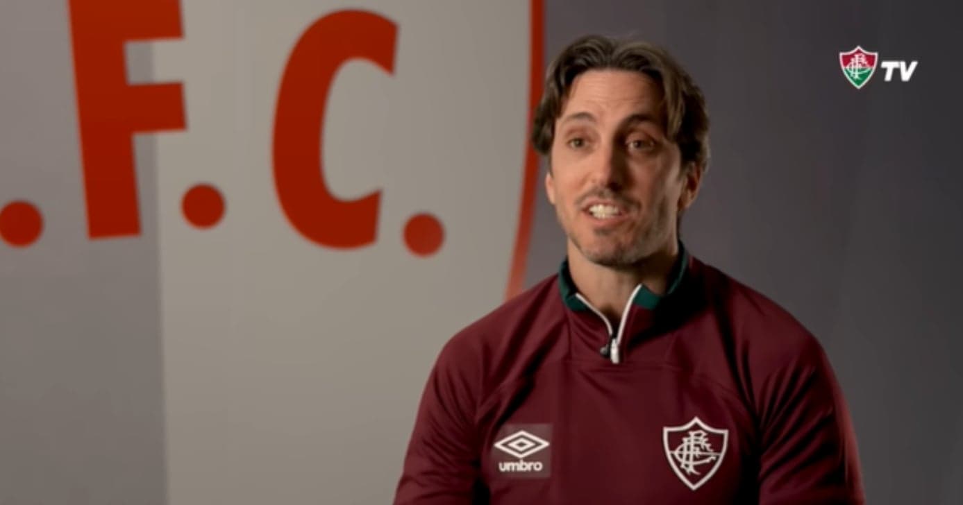 Zubeldía decide futuro de zagueiro (Foto: Fluminense TV)