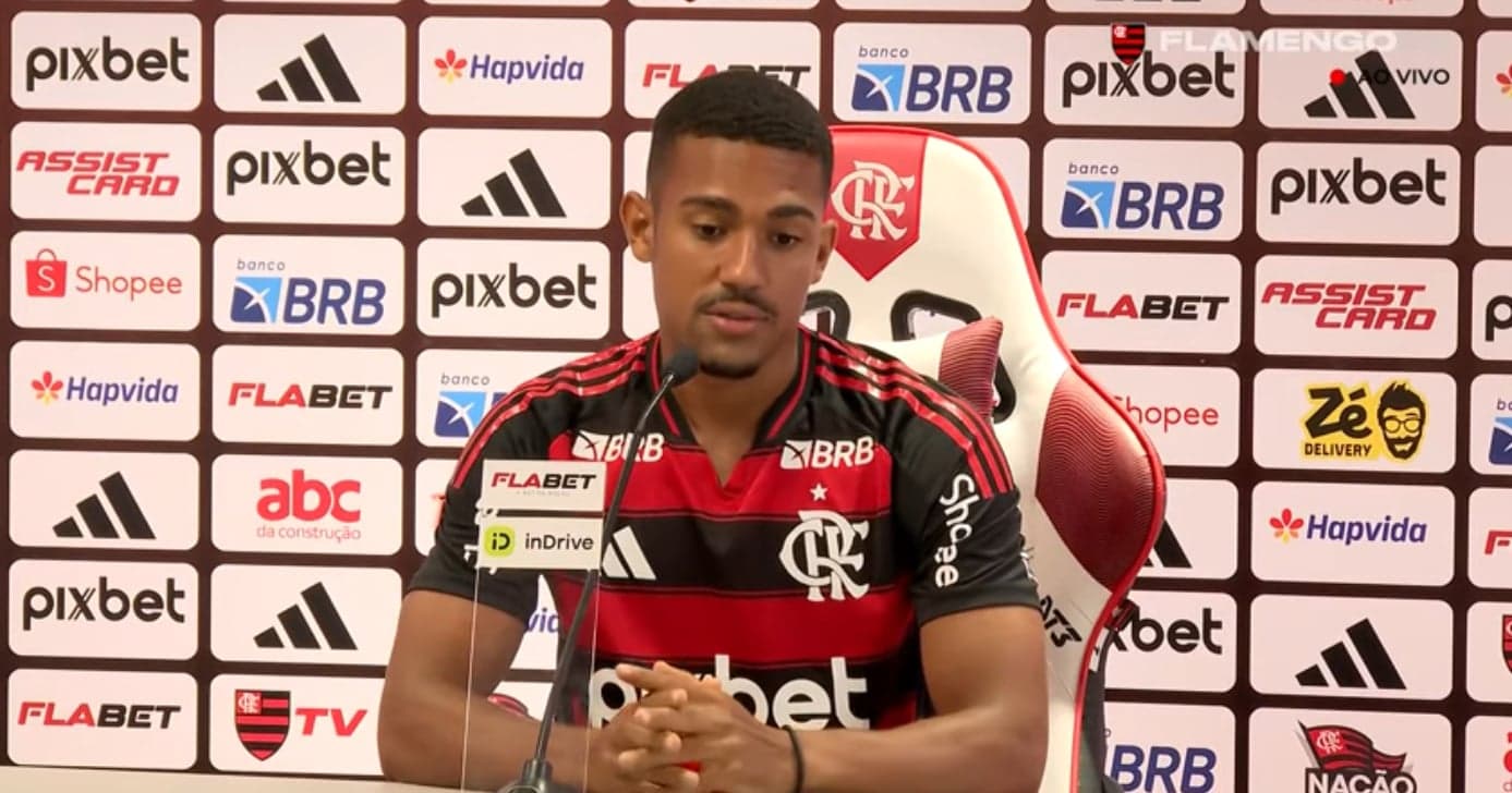 R$ 90M e substituto de Lino: Flamengo prepara chegada de novo atacante para Jardim
