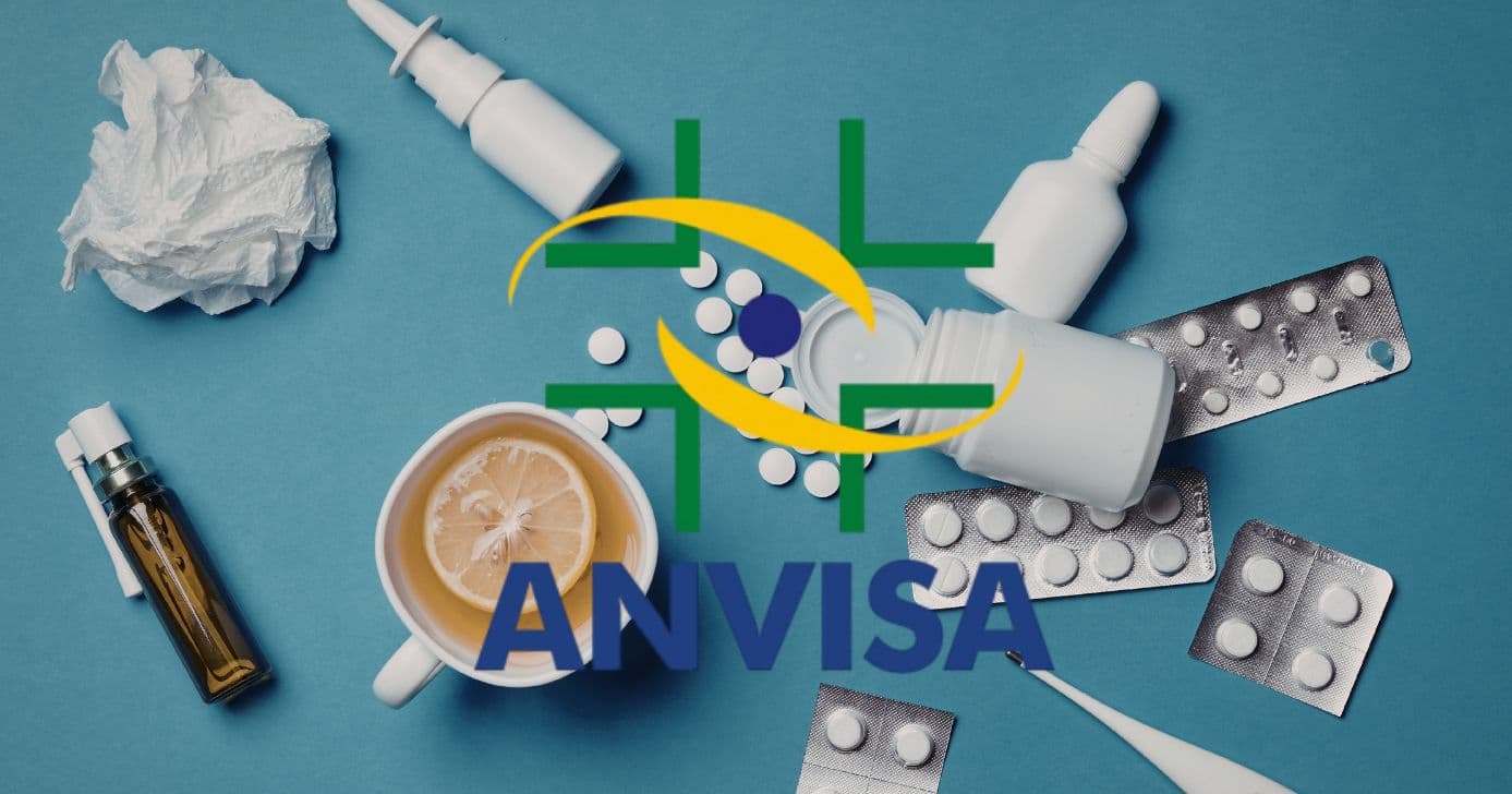 Logo da Anvisa e ilustração de medicamentos (Fotos: Reproduções / Internet / Canva)