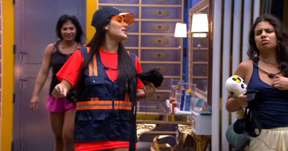 BBB26: Jordana acorda Gabriela para tirar satisfação: “Você não tem vergonha na sua cara, não?”