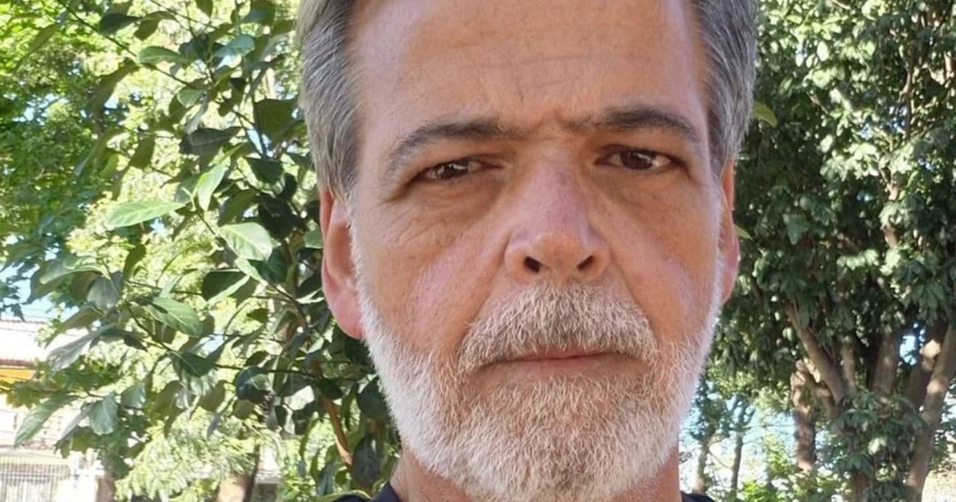Internado há quase dois meses, ator da Globo luta para voltar a andar e faz desabafo