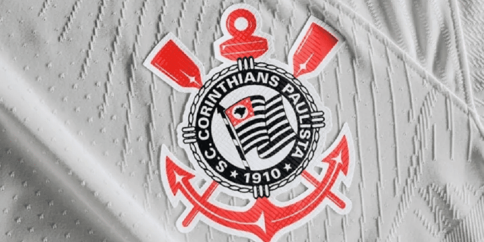 Corinthians avança na contratação de goleiro de 30 anos para substituir Hugo Souza