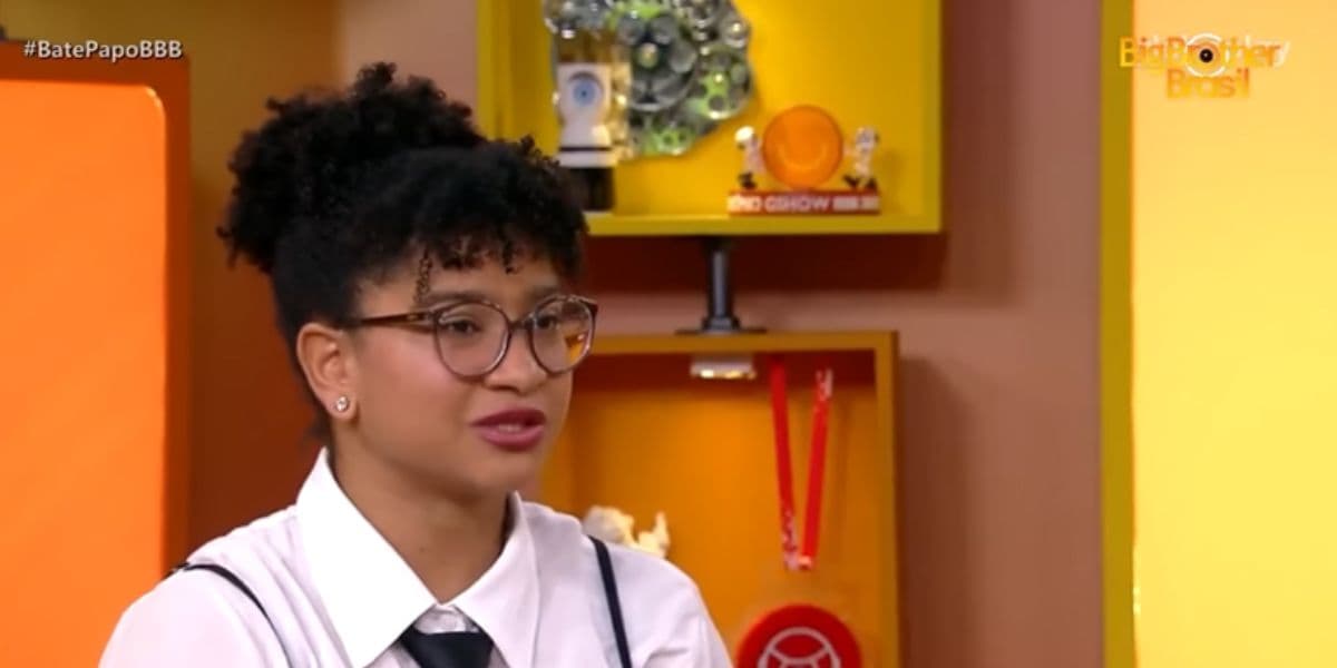 Milena durante o Bate-Papo BBB (Reprodução: Globo) Milena durante o Bate-Papo BBB (Reprodução: Globo)