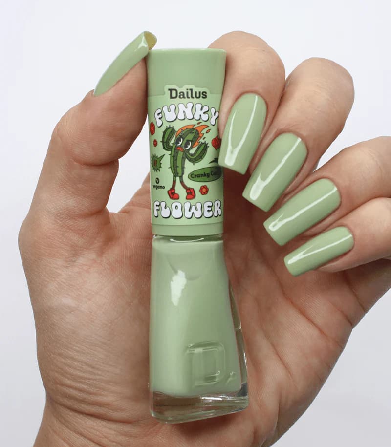 O esmalte “Cranky Cactus”, da coleção Funky Flower da Dailus (Foto: Reprodução/ Internet)