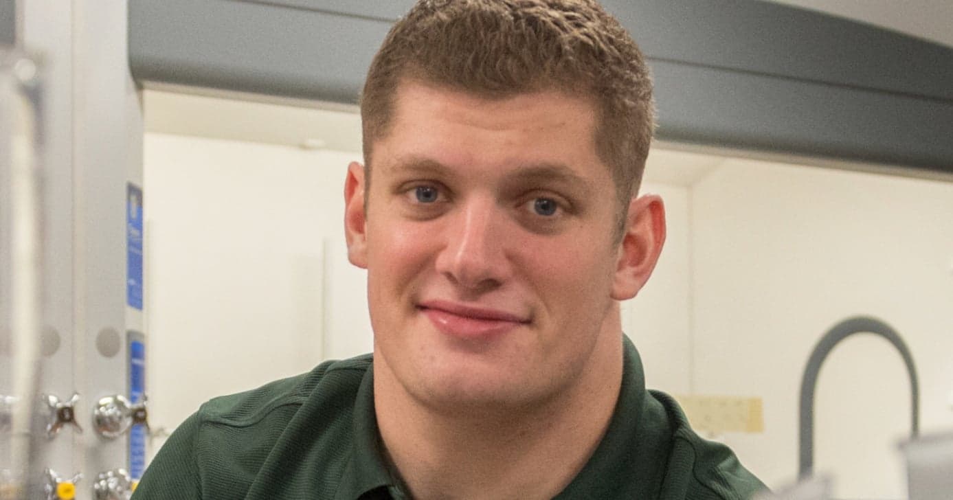 Carl Nassib (Foto: Divulgação) Carl Nassib (Foto: Divulgação)