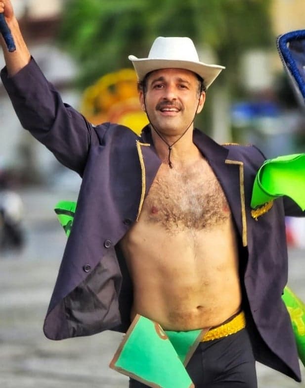 Daniel Ávila de A Viagem é artista de rua (Foto: Reprodução / Instagram)