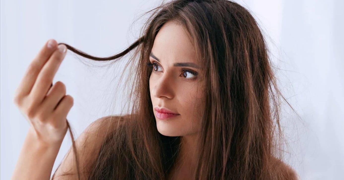 Menos de R$100: 5 máscaras capilares que dão adeus ao frizz sem precisar de salão