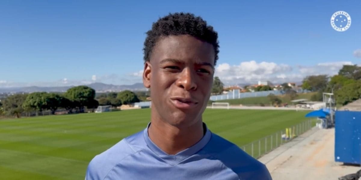 Jonathan Jesus com sondagens do futebol europeu (Reprodução: Youtube)