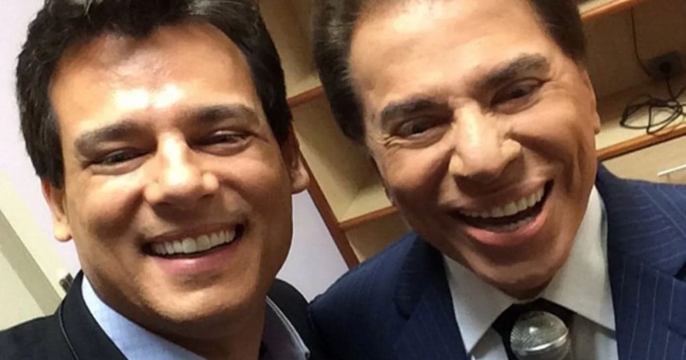 Portiolli chora no SBT e mostra mensagem de despedida de Silvio Santos no WhatsApp
