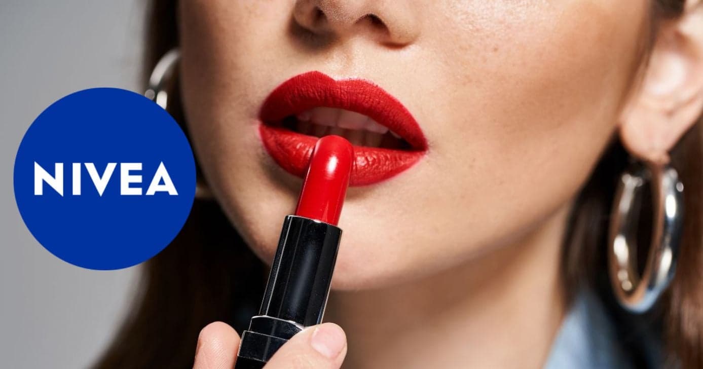 Batom da Nivea reduz olheiras e ajuda a preparar a pele e evitar que o corretivo craquele