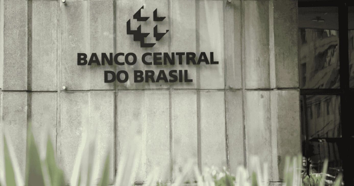Decisão do Banco Central informa o que bloqueia o PIX por 72h no Nubank e Itaú em 2026