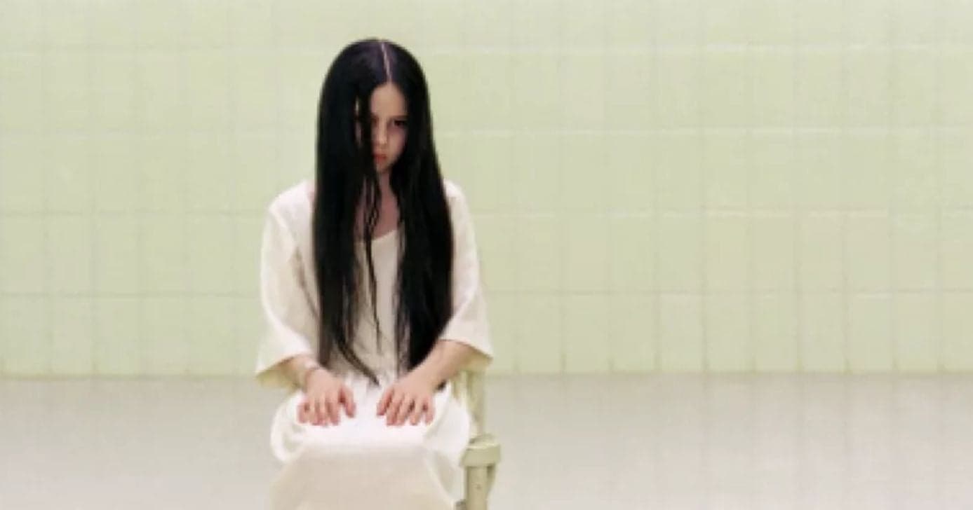 Atriz Daveigh Chase como Samara em O Chamado (Foto: Divulgação)