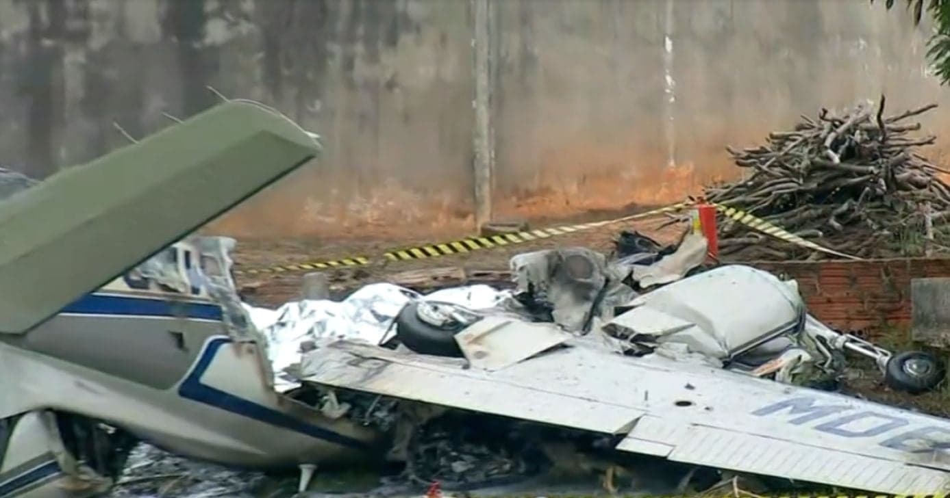 Sabina Simoanto confirma queda de avião de pequeno porte (Foto: Reprodução / Globo) Sabina Simoanto confirma queda de avião de pequeno porte (Foto: Reprodução / Globo)