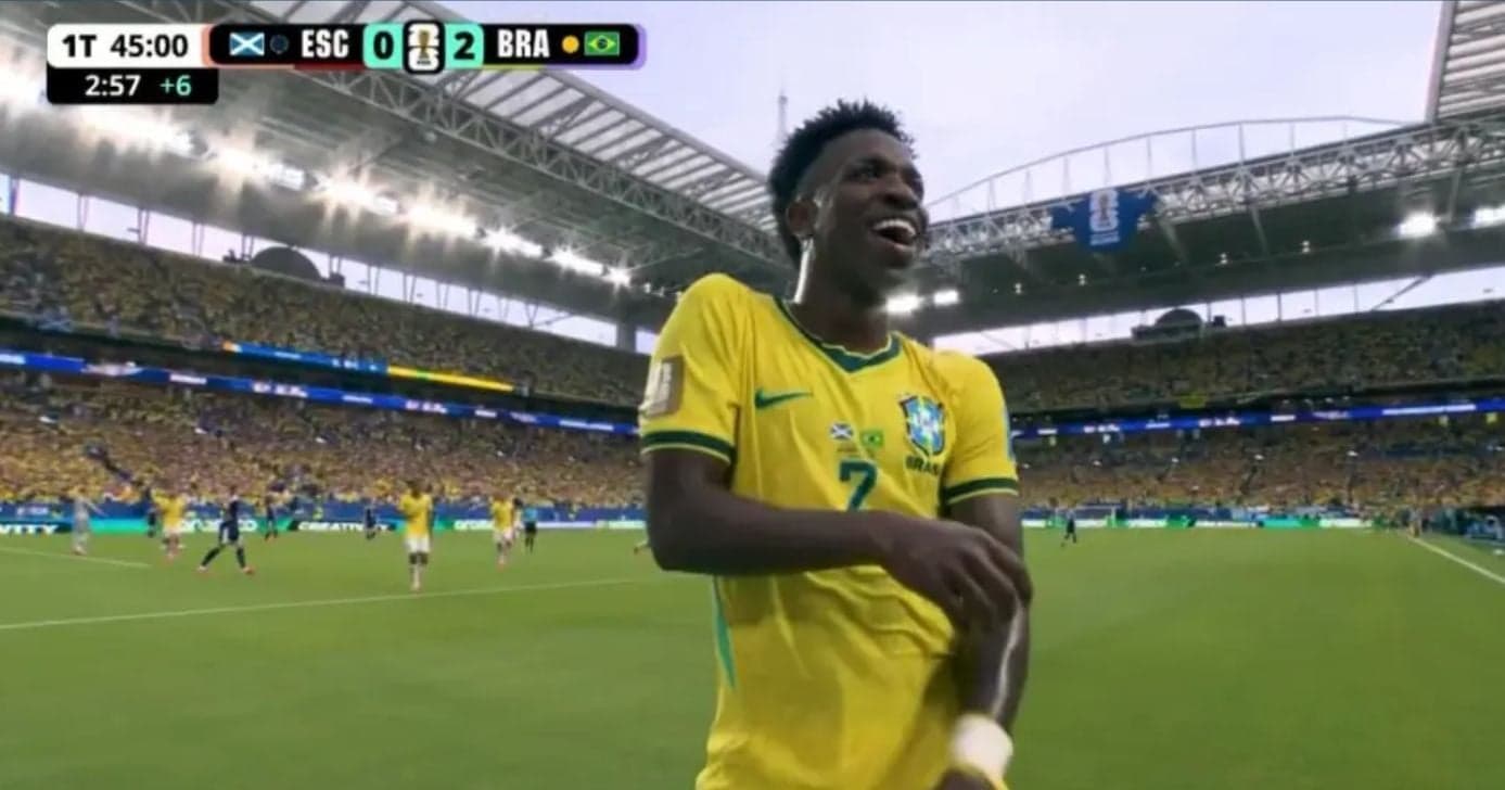 Vini Jr no jogo contra Escócia na Copa do Mundo (Foto: Reprodução / Globo)