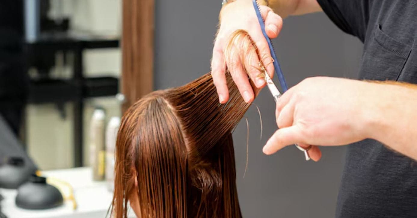 Para sair fininha do salão: 5 cortes de cabelo que afinam o rosto redondo em 15 minutos