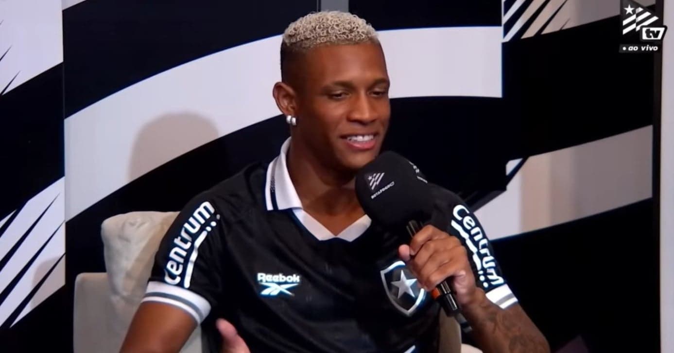 Danilo está na mira do Palmeiras (Foto: Botafogo TV) Danilo está na mira do Palmeiras (Foto: Botafogo TV)