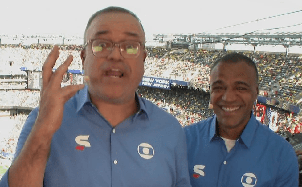 Everaldo Marques e Denilson no esquenta para Brasil x Marrocos sábado (13) (Foto: Reprodução / Globo)
Everaldo Marques e Denilson no esquenta para Brasil x Marrocos sábado (13) (Foto: Reprodução / Globo)
