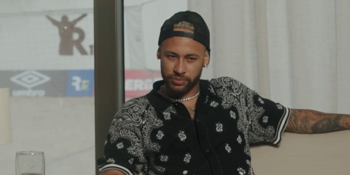 Neymar está fora da estreia da Copa do Mundo (Reprodução: Romário TV / Youtube) Neymar está fora da estreia da Copa do Mundo (Reprodução: Romário TV / Youtube)