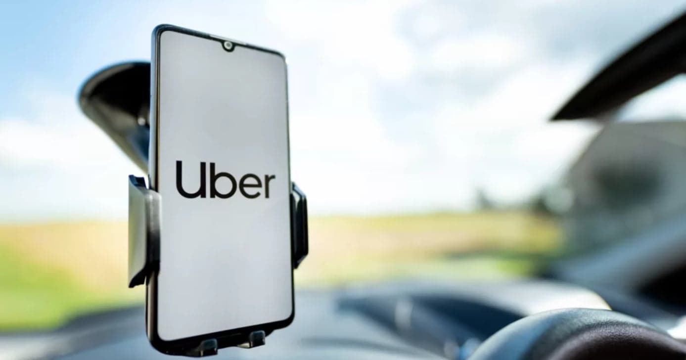 Uber traz taxa para quem faz isso nas corridas e motoristas devem ficar atentos