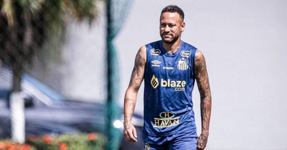 Neymar joga atualmente pelo Santos - Foto Reprodução Internet Neymar joga atualmente pelo Santos - Foto Reprodução Internet