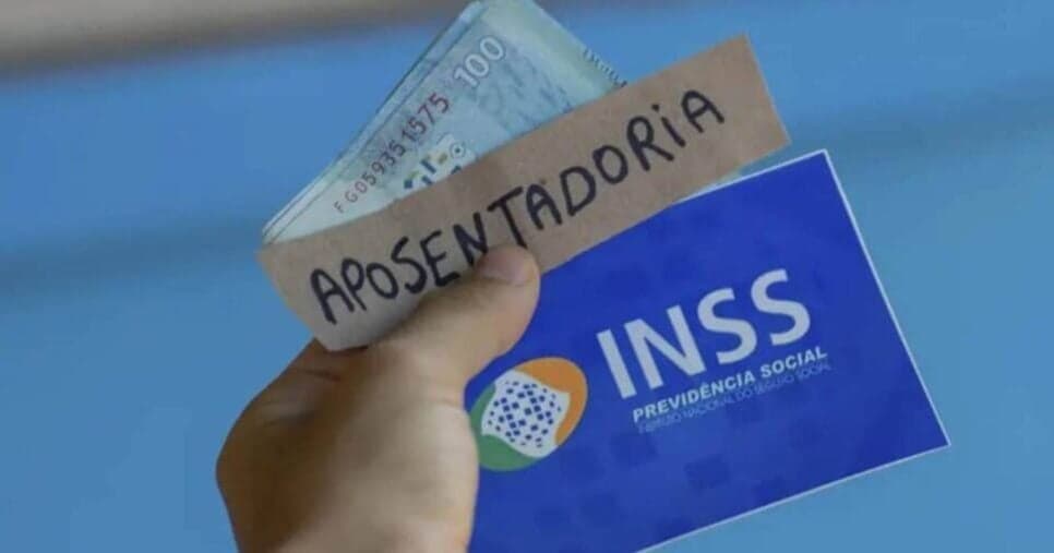 Aposentadoria antecipada no INSS é liberada em 5 passos à lista de CLTs Aposentadoria antecipada no INSS é liberada em 5 passos à lista de CLTs