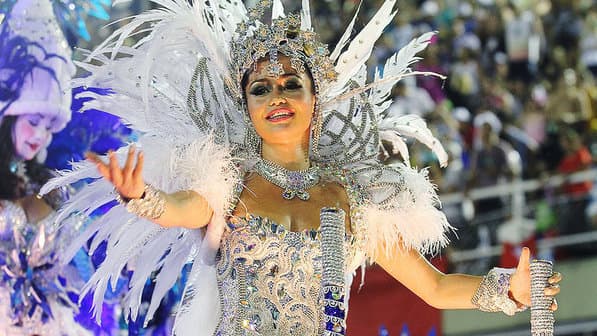 nanda-costa-celebridades-carnaval-grande-rio-20130212-13-size-598 nanda-costa-celebridades-carnaval-grande-rio-20130212-13-size-598