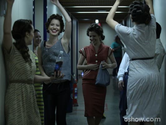 Elenco grava cenas do último capítulo de "Joia Rara"; veja fotos!