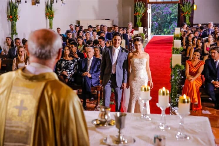 Apesar do sucesso de infantis, SBT decide produzir novela com temas adultos